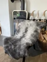 MEGA Fell - Merino Bockfell grau weiss – Bild 3